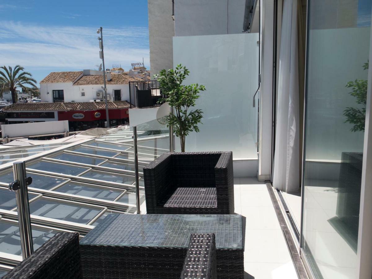 Apartamento Front Port Line Sleeps 6 Marbella Exterior foto