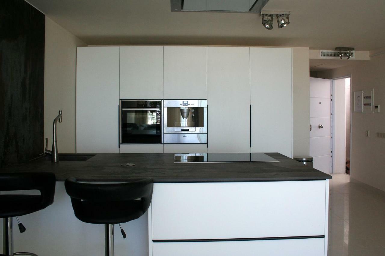 Apartamento Front Port Line Sleeps 6 Marbella Exterior foto