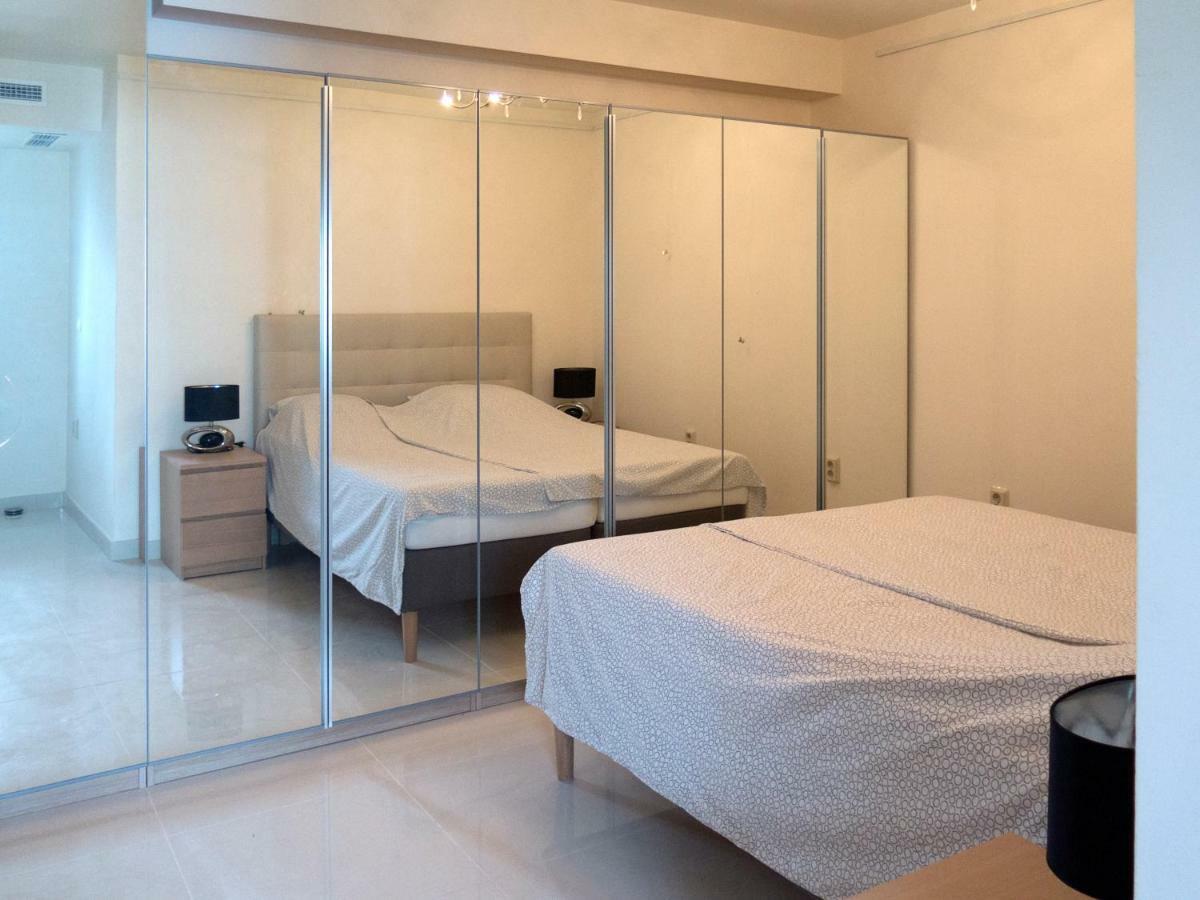 Apartamento Front Port Line Sleeps 6 Marbella Exterior foto